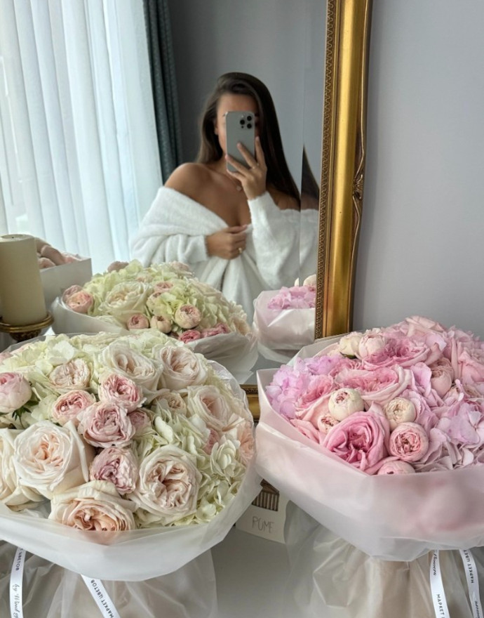 Букет цветов «ice cream pink» купить по цене 4 900 руб. с быстрой доставкой | Маркет-цветов