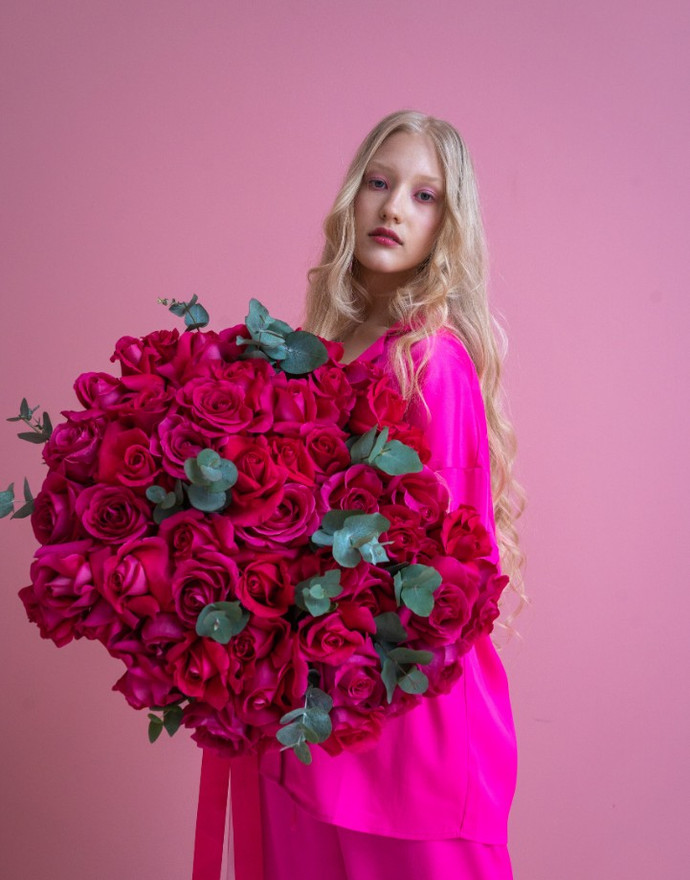 Французская роза «Pink floud»  45 штук купить по цене 10 950 руб. с быстрой доставкой | Маркет-цветов