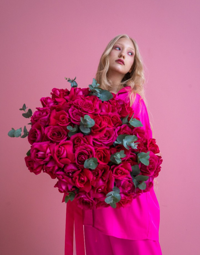 Французская роза «Pink floud»  45 штук купить по цене 10 950 руб. с быстрой доставкой | Маркет-цветов